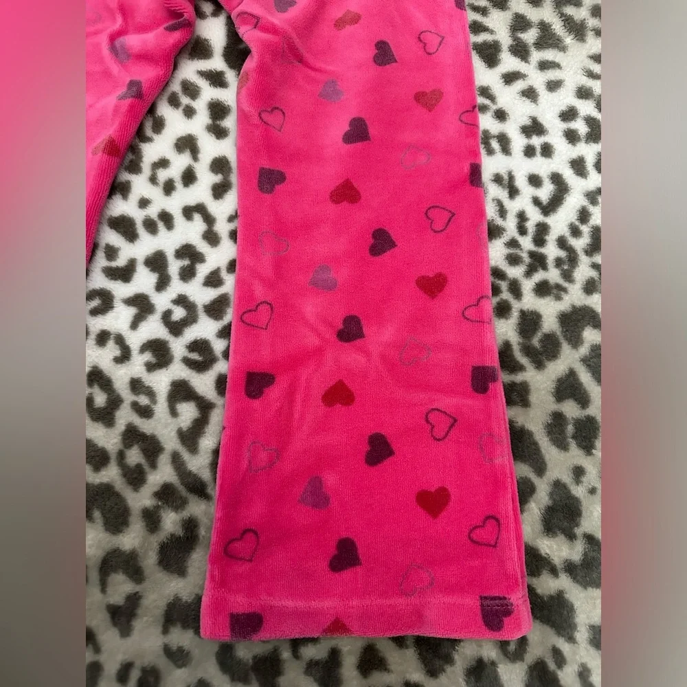 OshKosh B’gosh  Heart Graphic Velour Pants in Pink Size 4T Toddler